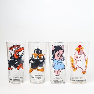 Looney Tunes Vintage Glass 1973 Pepsi Daffy Duck Foghorn Leghorn Petunia Pig Bea